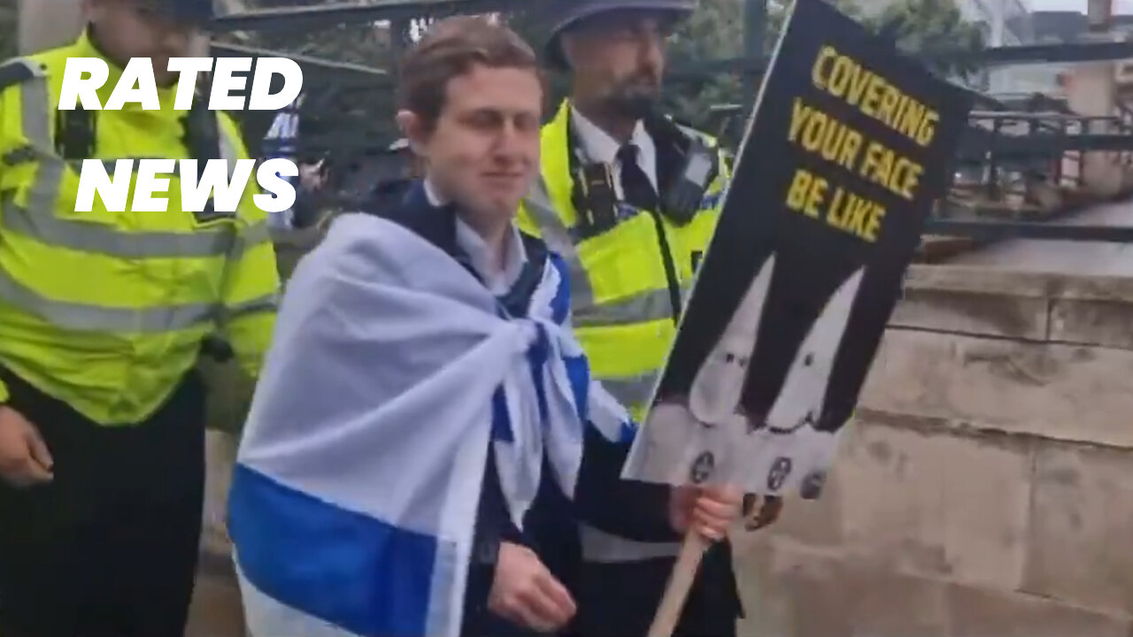 Jewish Boy Arrested for Anti-Hamas Sign in London