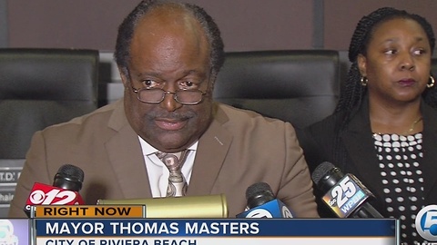 Mayor lays out plans to combat violence