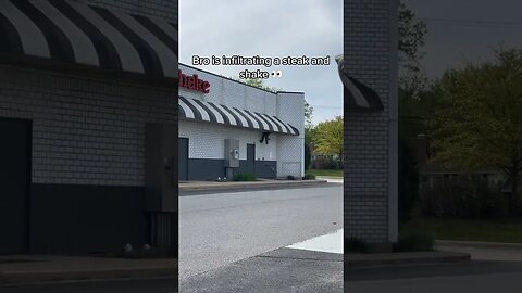 Abandoned steak ‘n shake, roof access with