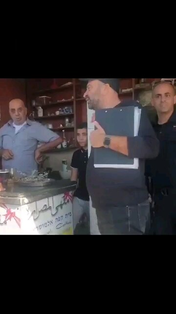 This land and cafe owner was told to leave his cafe so that it could be given to Israeli Settlers⏬dp