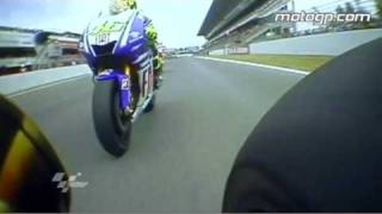 Rossi vs Lorenzo at the 2009 Catalunya Grand Prix