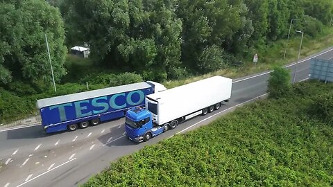 Trucks Around Newport On A Friday Afternoon - Welsh Drones Trucking