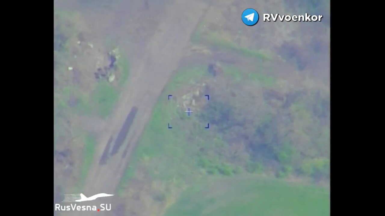 Russian mortar accurately targeting Ukrainian position