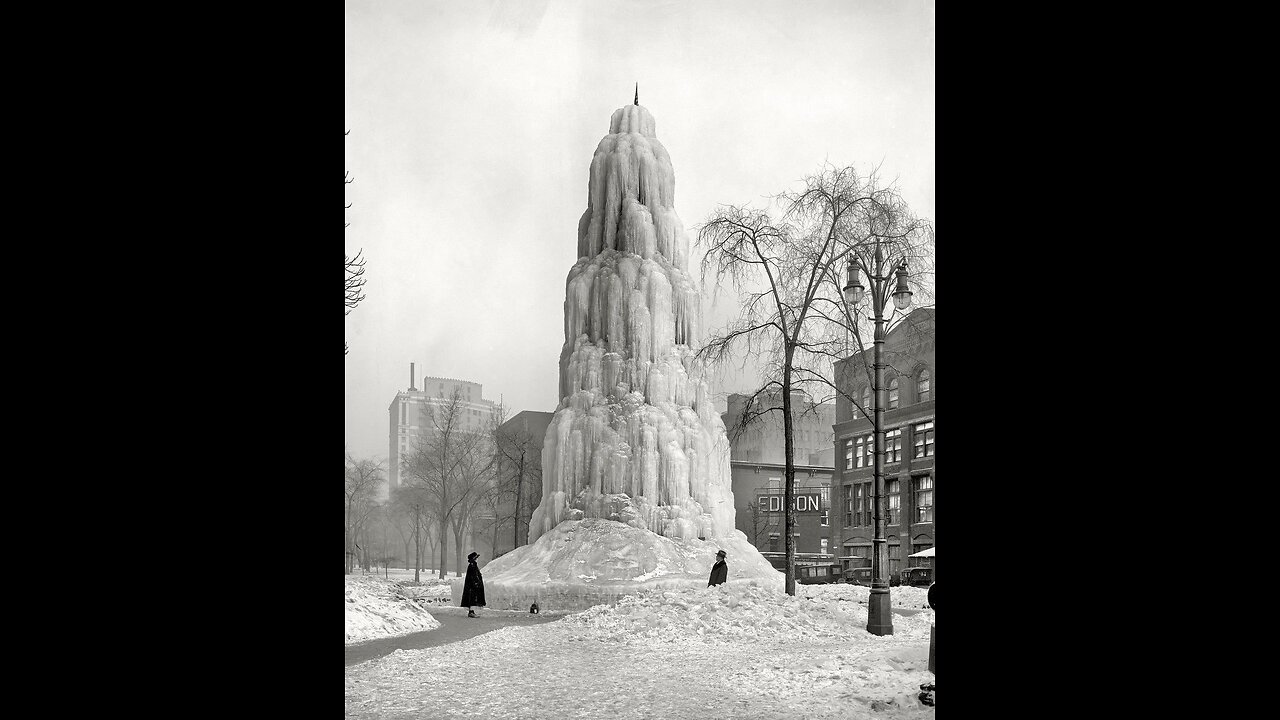 A frozen fountain. Detroit, 1917.