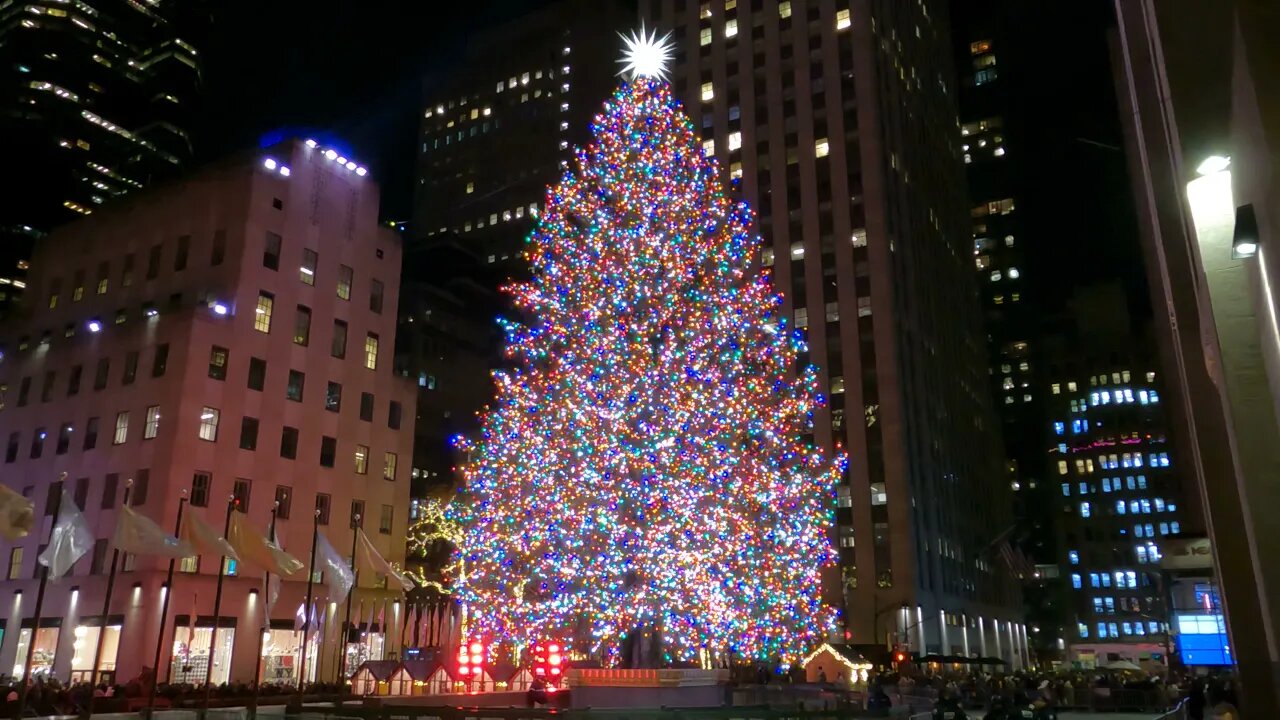 FOX News & Rockerfeller Center Christmas Tree 4K