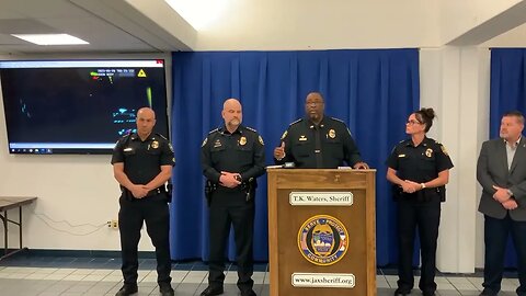 Jacksonville Police Officer Malik Daricaud shot by Tyliko Maduro