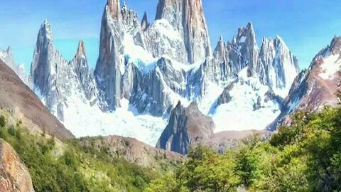 Captivating Views of Snowy Mountain Landscapes