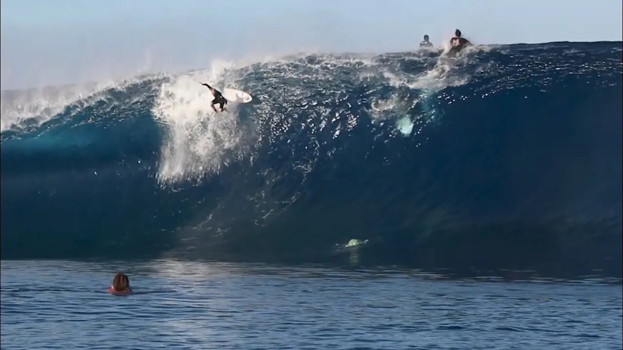 WILD SESSION AT TEAHUPO’O MADE MORE DANGEROUS DUE TO…..