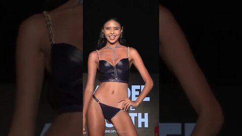 Bikini model Nicole Esparza at The Model Of The Year Fashion show #miamiswimweek2023 #shiftmodel