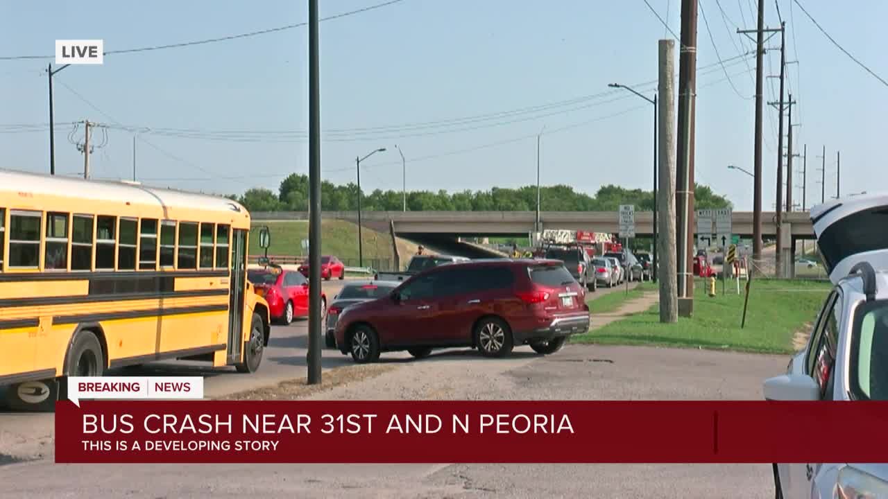 Bus crash near 31st and N Peoria