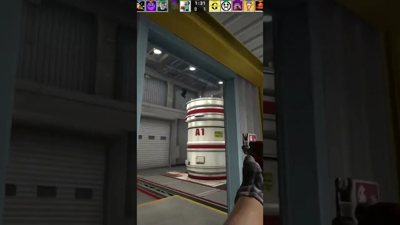 WTF was that jump ??? 🤨🤨🤣 #csgo