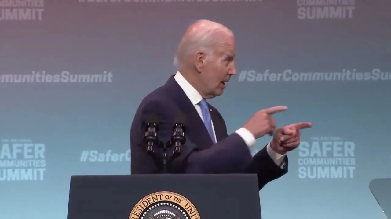 @POTUS ended his gun control event in Connecticut just now with a baffling remark