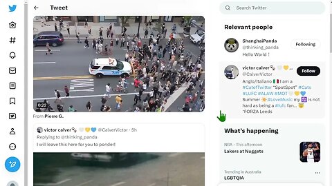 1989年北京一個人攔3輛坦克，今天美國幾十個市民攔不住兩輛警車