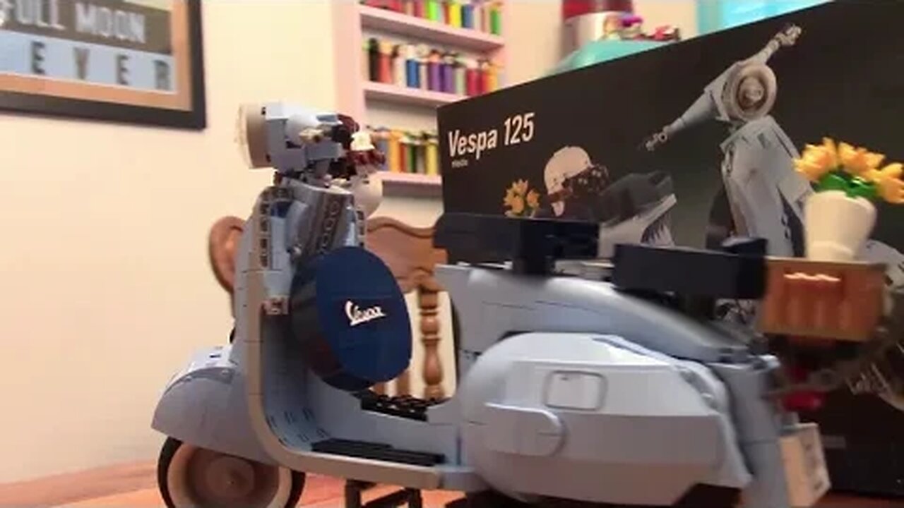 Building the LEGO Vespa!