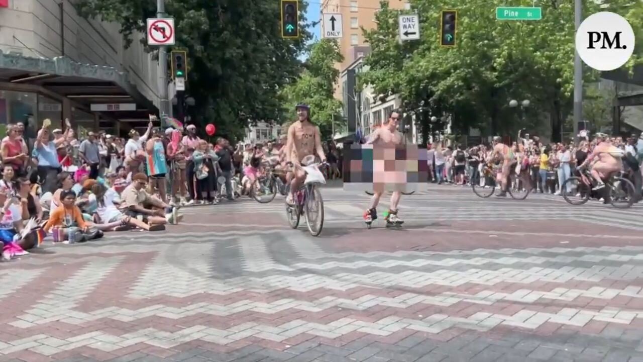 Completely Naked Men Ride On Bikes In Front Of Kids At Seattle's "Family Friendly" Pride Event