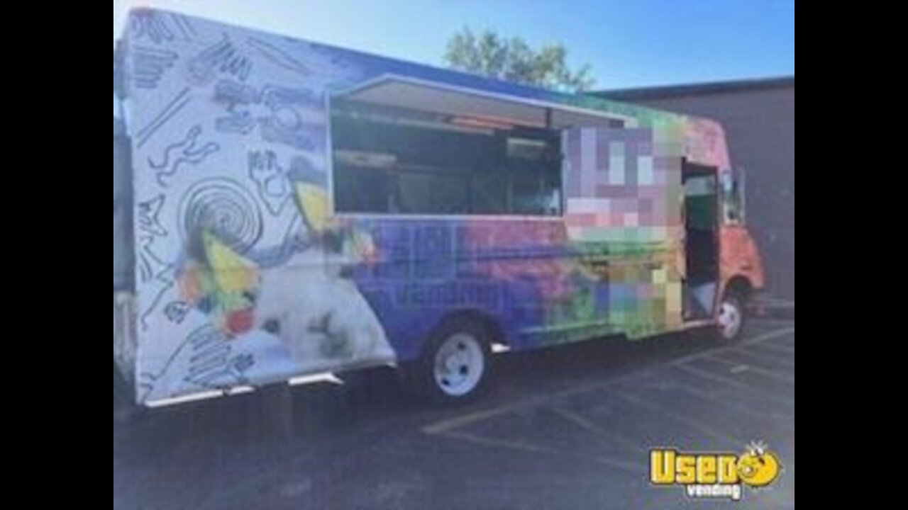 2002 Workhorse P42 27' Commercial Street Food Truck | Kitchen on Wheels for Sale in Ohio