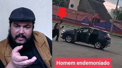 Homem misterioso aparece na frente das escolas fazendo ritual - UFO OVNIs