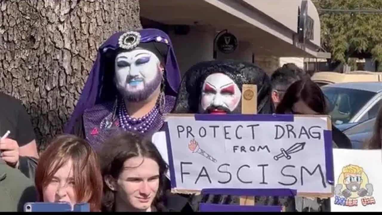 The current scene outside of BuzzBrews Bar in Dallas, TX. #dragshow