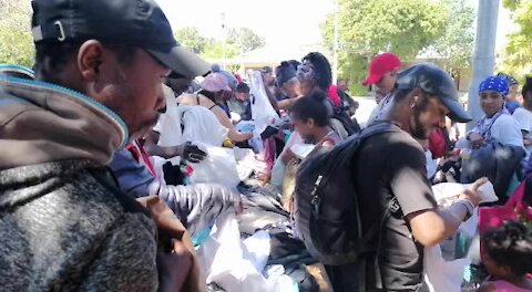 South Africa - Cape Town - World Homeless Day (Video) (nru)