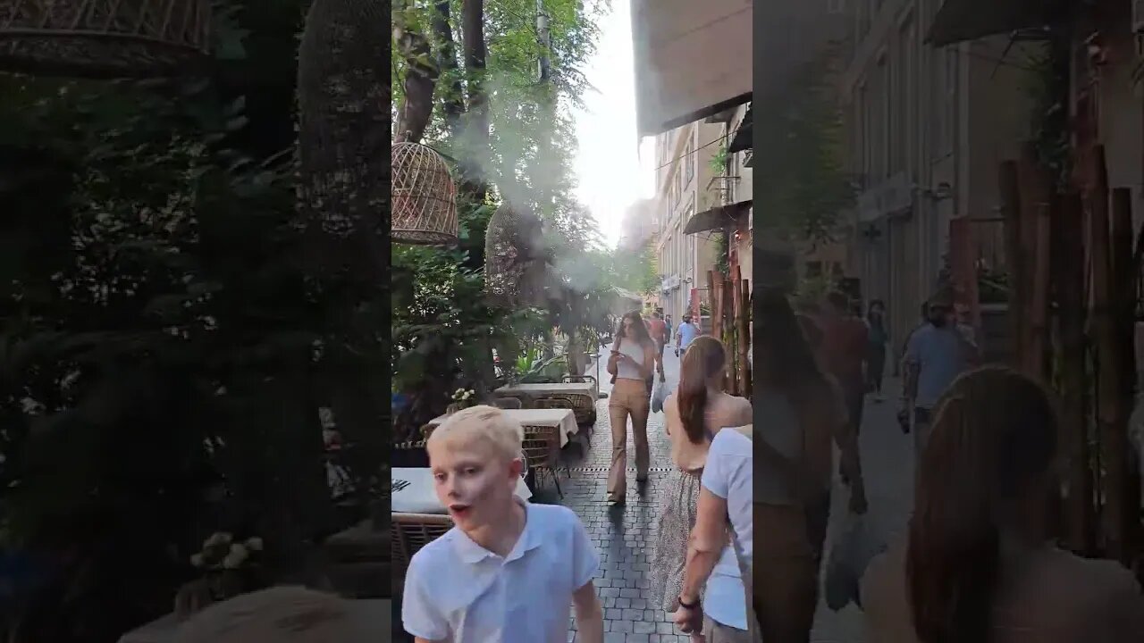 #instantsarméniens : ambiance de jour dans la rue à Erevan
