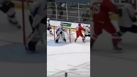 Defensemen cutting hands to get 1st touch