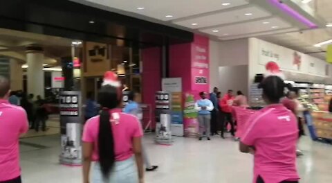 SOUTH AFRICA - Durban - Black Friday at Games Store Gateway (Video) (HoR)