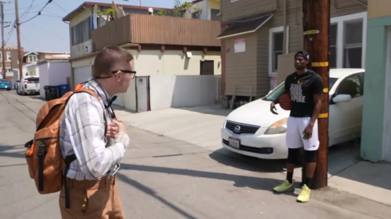 Nerd Exposes Hostile Hoopers at Venice Beach 3
