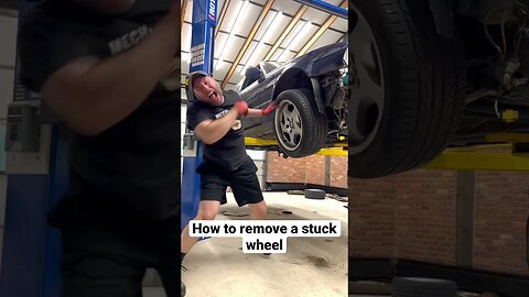 How to remove stuck wheels #shorts #bmw #cars #automotive #wheels #tires #diy