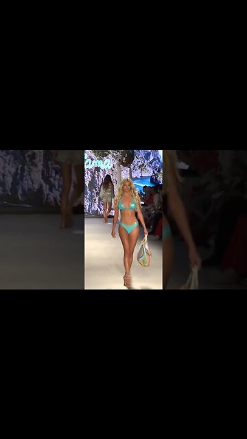Bouncy walk by Lou Schieffelin #shorts #bikinimodel #bikinibody