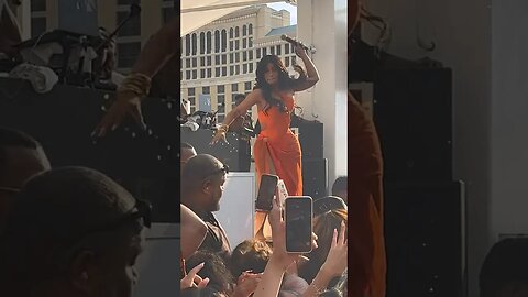 Cardi B Gets Drink THROWN at Her!