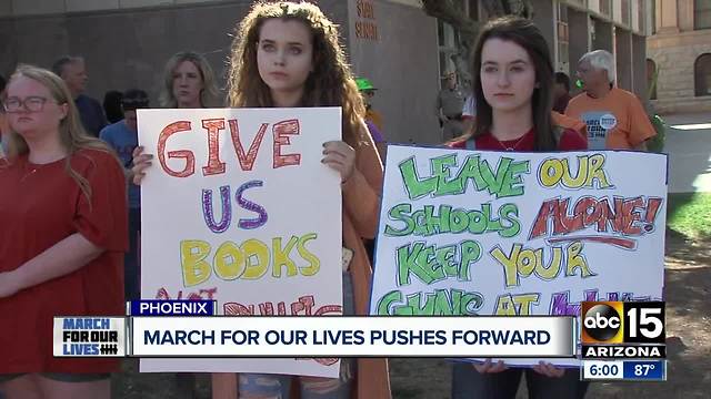 Students send message to Arizona governor