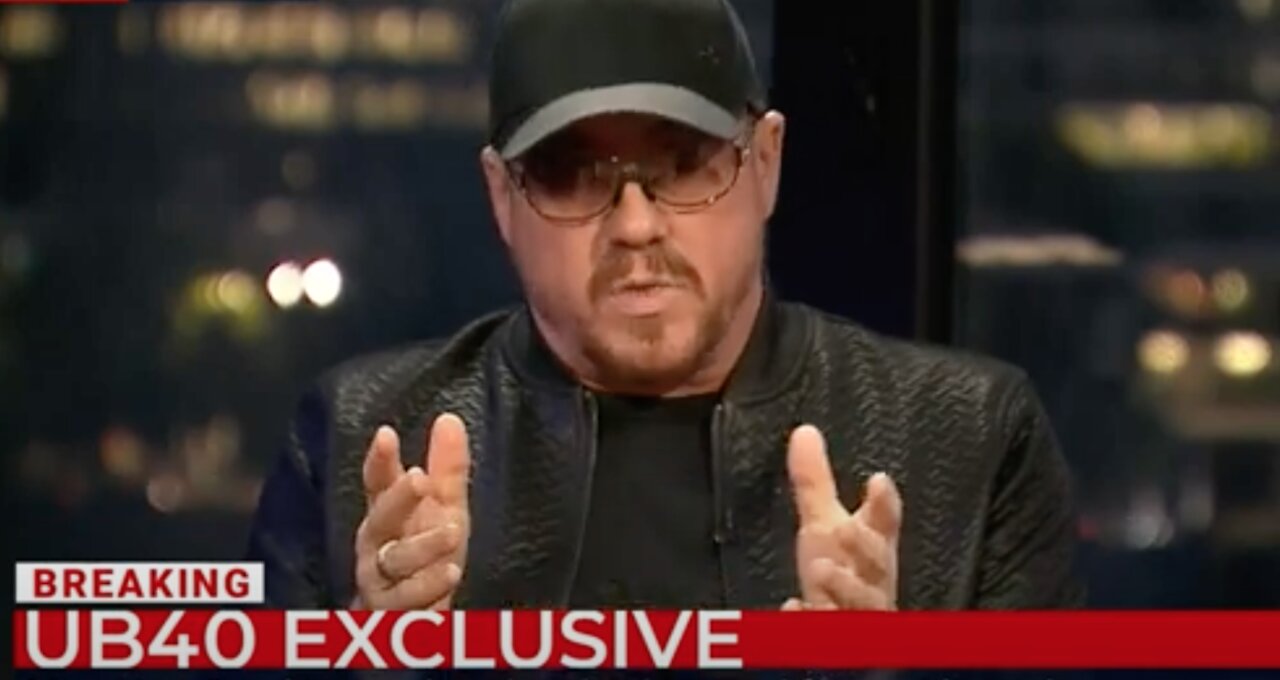 Sparkades från UB40 när han vägrade...