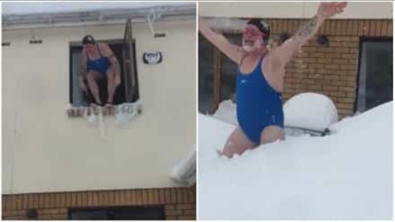 Uomo in costume salta dalla finestra e si lancia nella neve!