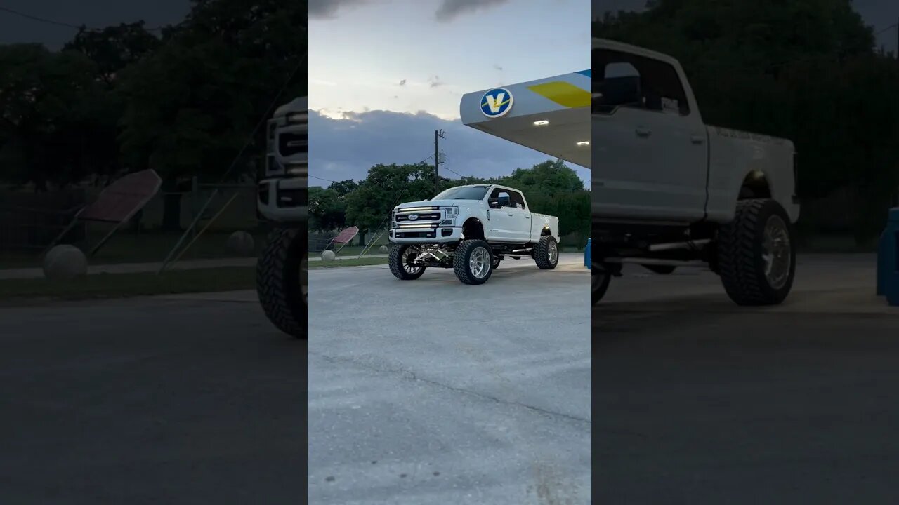 2022 F250 Platinum 0-13” Hydraulic Any Level Lift!