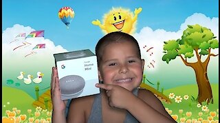 Google Home Mini: Smart Speaker Unboxing & Review