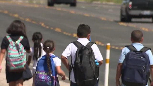 Parents worried about safety at new Las Vegas elementary school