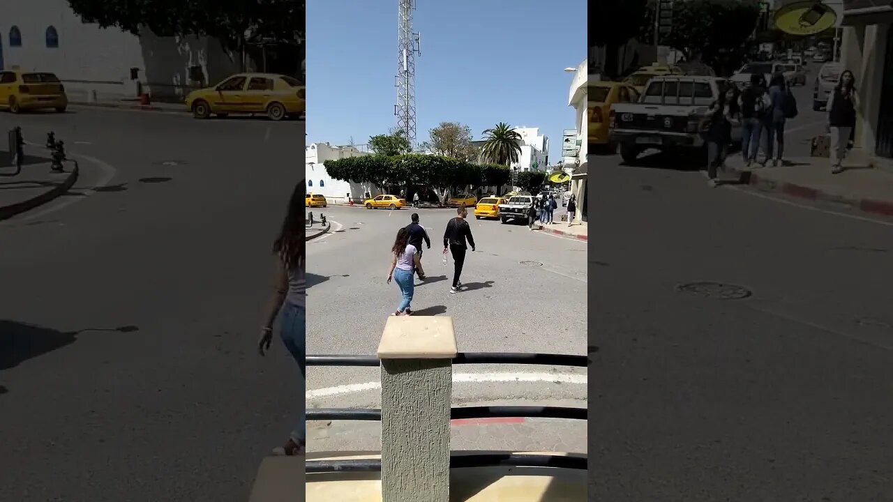 Tunisian Ambience Part 10: Intersection