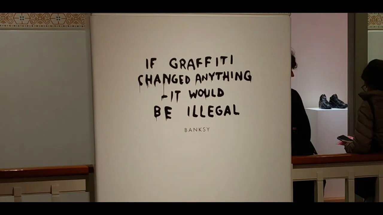 I TOUCHED THE MOST FAMOUS BANSKY'S ARTWORK (4K)
