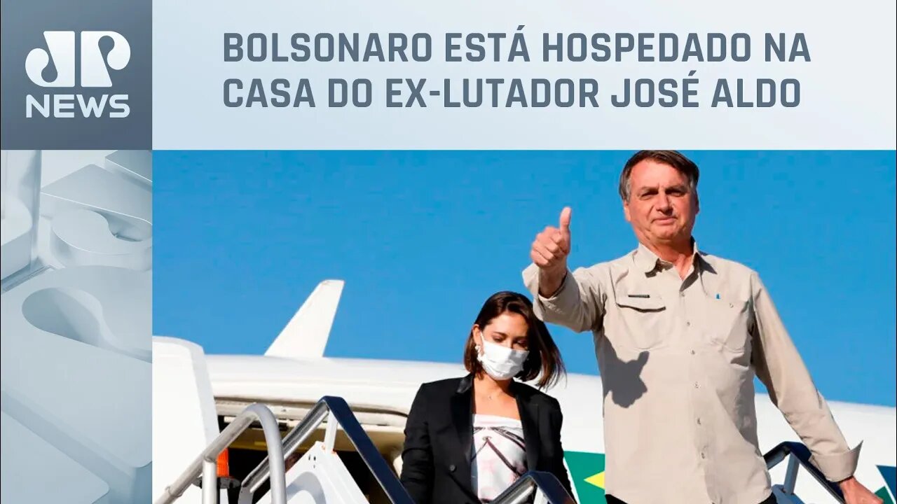 Bolsonaro é recebido por moradores de condomínio na Flórida (EUA)