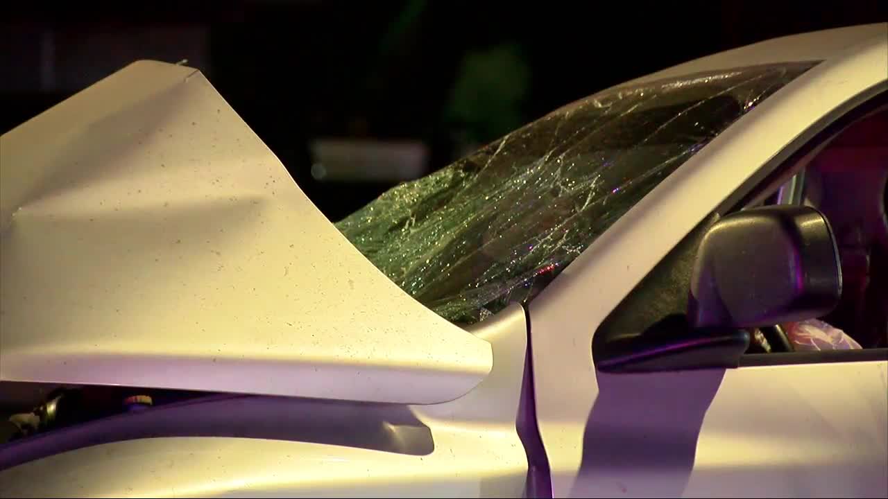 2 hurt in crash involving HART bus in Tampa