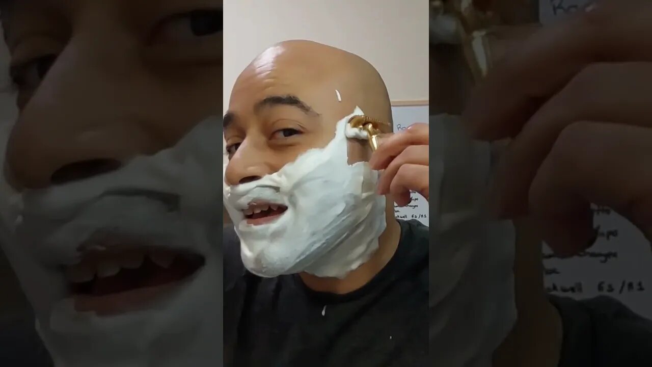 ASMR BATTLE OF THE SLANTS Fatip Slant OC VS Parker Semi slant #asmr #shavingproducts #wetshaving #vs