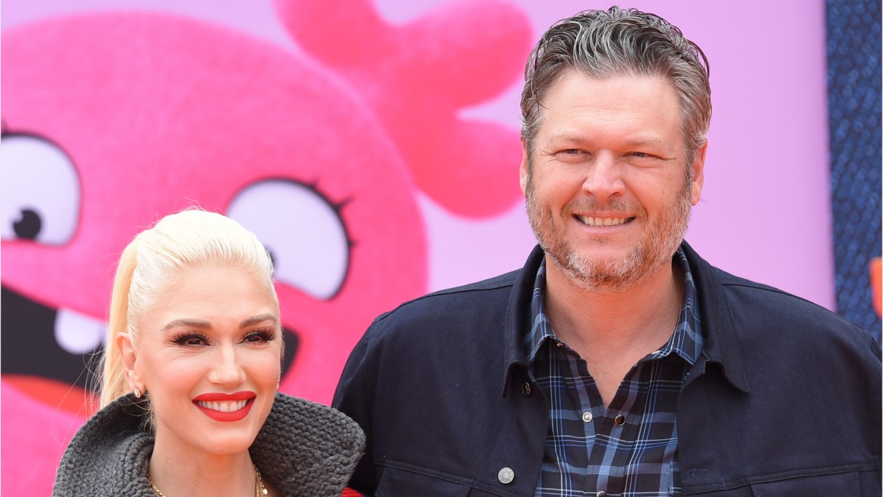 Ellen DeGeneres Gives Blake Shelton And Gwen Stefani A Proposal Countdown Clock