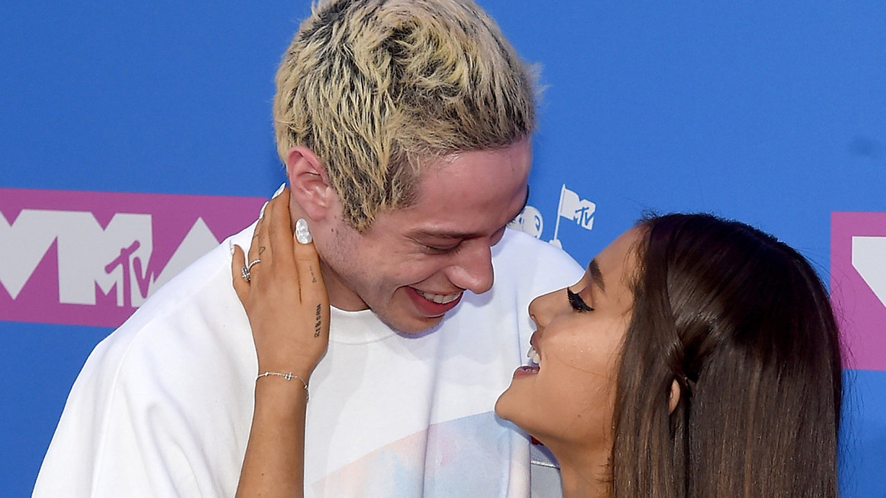 Pete Davidson Crumbled Under Pressure To Help Ariana grande After Mac Miller Death