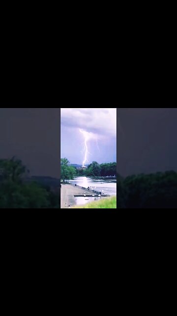 BIG lighting strike in Belfast Ireland #lighting #belfast #extremewearther #shortsvideo #shorts