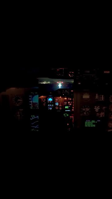 🌫️Foggy Night Landing Istanbul