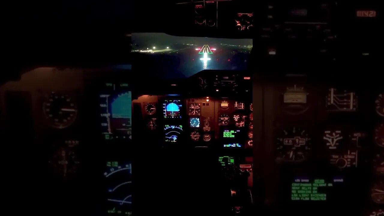 🌫️Foggy Night Landing Istanbul