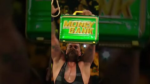 Damian Priest Wins Money In The Bank 💼