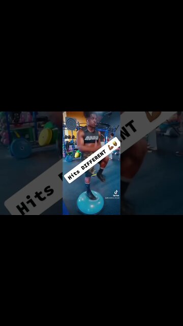 Lifting at a gym where you clapped sum’n is different 👑 ￼