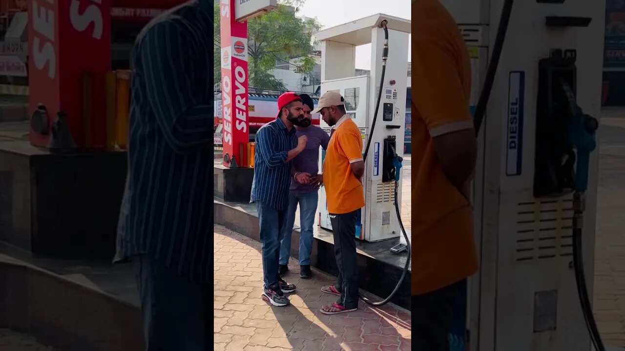 18-19 ਟਰੱਕਾ ਵਿੱਚ ਪਵਾਇਆ ਡੀਜ਼ਲ 🤣🤣 ਪੰਪ ਵਾਲਾ ਵੀ ਦੁਖੀ ਹੋ ਗਿਆ 🤣🤣 ਸ਼ਾਹੂ ਕਾਰ ਵੀ ਕਲਪ ਗਏ🤣🤣#funnyvideos