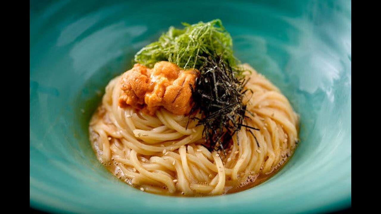 Humongous Udon Twice the Size of my Head in Japan - Tsurutontan Udon Restaurant in Ginza Tokyo